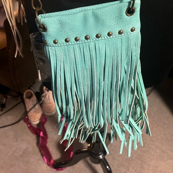 NWT leather purse small fringes and chain strap that’s removable - Picture 1 of 8